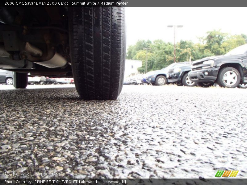 Summit White / Medium Pewter 2006 GMC Savana Van 2500 Cargo
