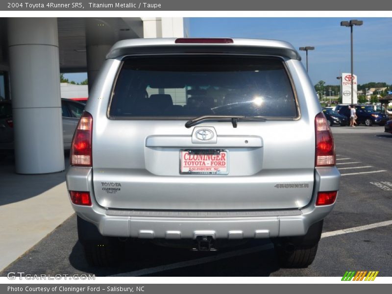 Titanium Metallic / Taupe 2004 Toyota 4Runner SR5