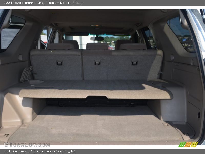 Titanium Metallic / Taupe 2004 Toyota 4Runner SR5