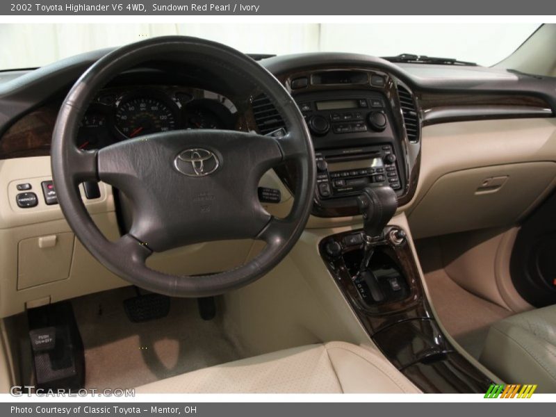Sundown Red Pearl / Ivory 2002 Toyota Highlander V6 4WD
