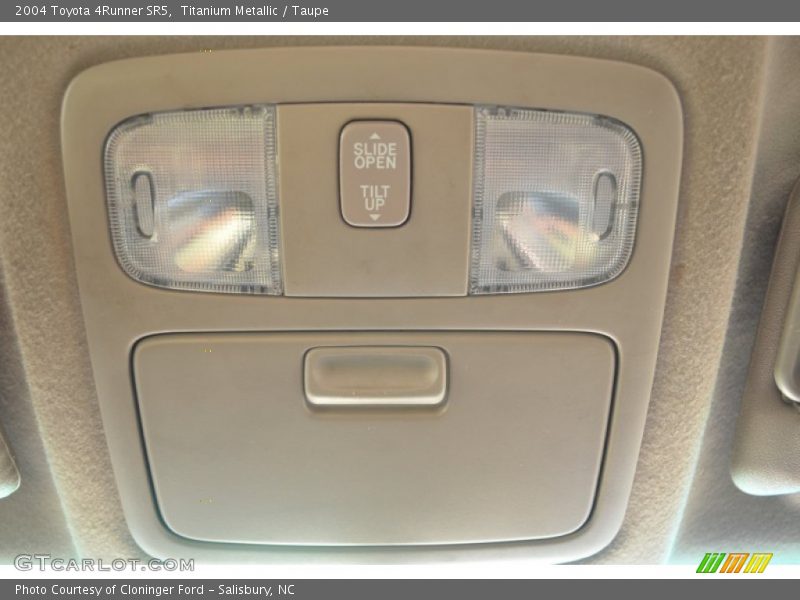 Titanium Metallic / Taupe 2004 Toyota 4Runner SR5