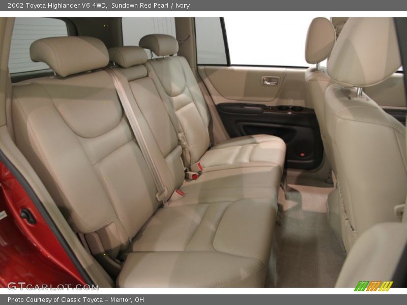 Sundown Red Pearl / Ivory 2002 Toyota Highlander V6 4WD