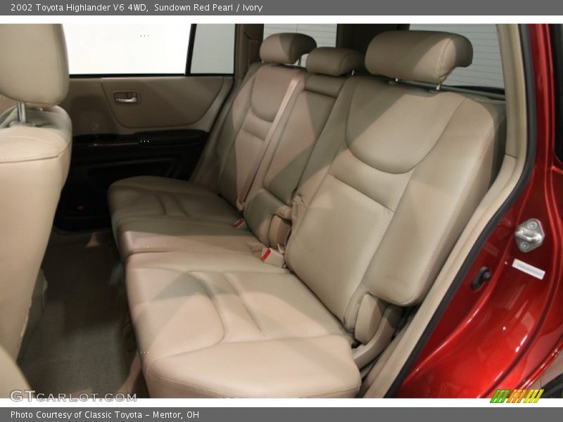 Sundown Red Pearl / Ivory 2002 Toyota Highlander V6 4WD