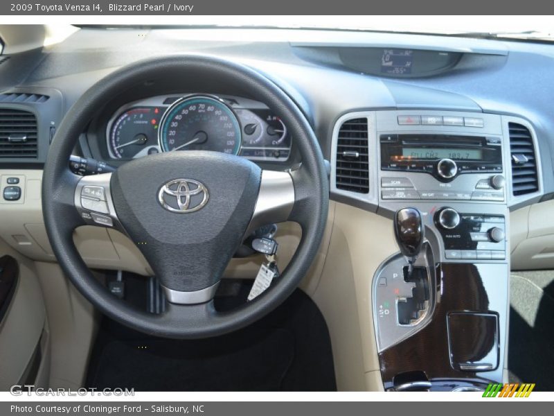 Blizzard Pearl / Ivory 2009 Toyota Venza I4