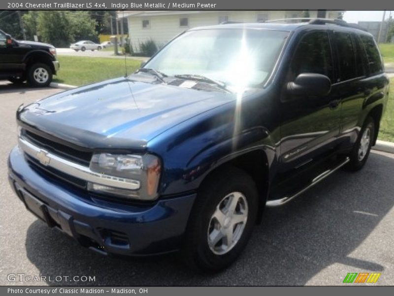 Indigo Blue Metallic / Medium Pewter 2004 Chevrolet TrailBlazer LS 4x4