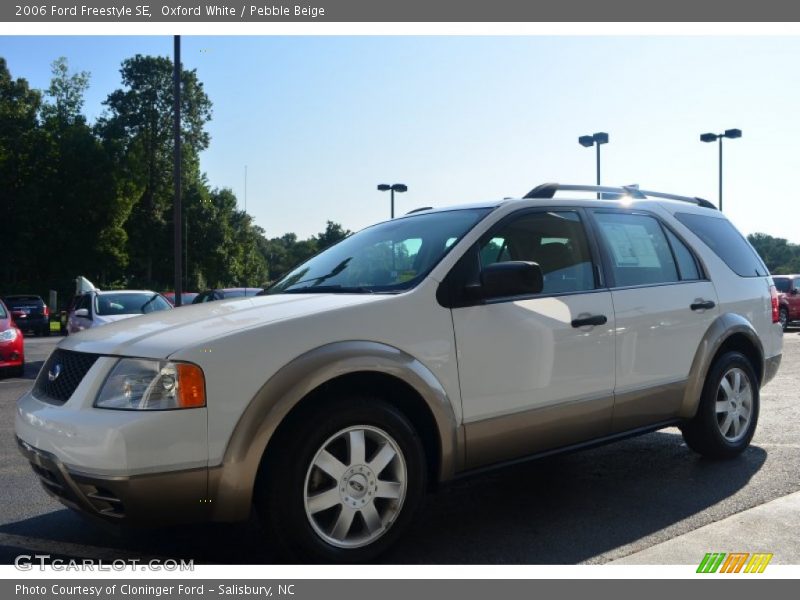 Oxford White / Pebble Beige 2006 Ford Freestyle SE