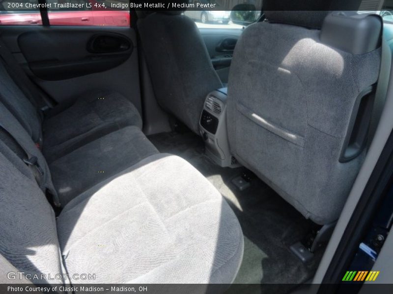 Indigo Blue Metallic / Medium Pewter 2004 Chevrolet TrailBlazer LS 4x4