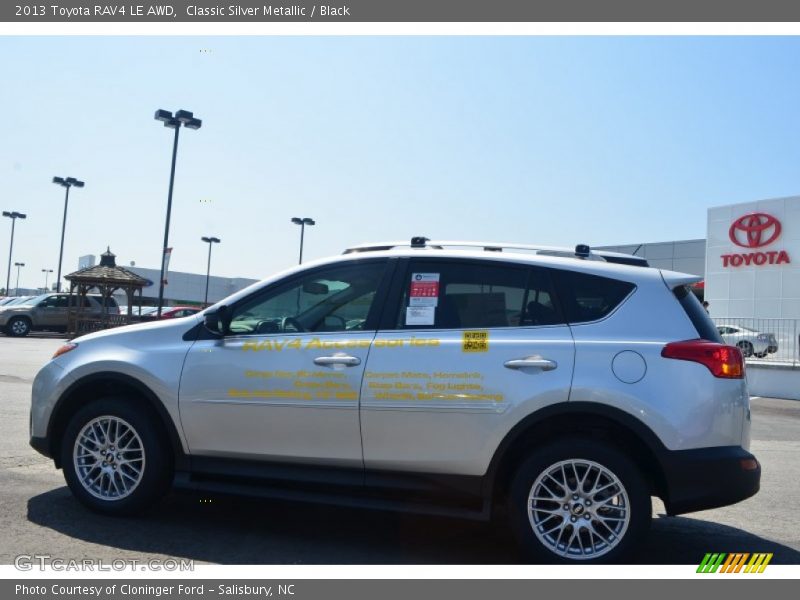 Classic Silver Metallic / Black 2013 Toyota RAV4 LE AWD