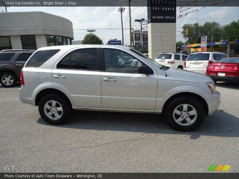 Bright Silver / Gray 2009 Kia Sorento LX