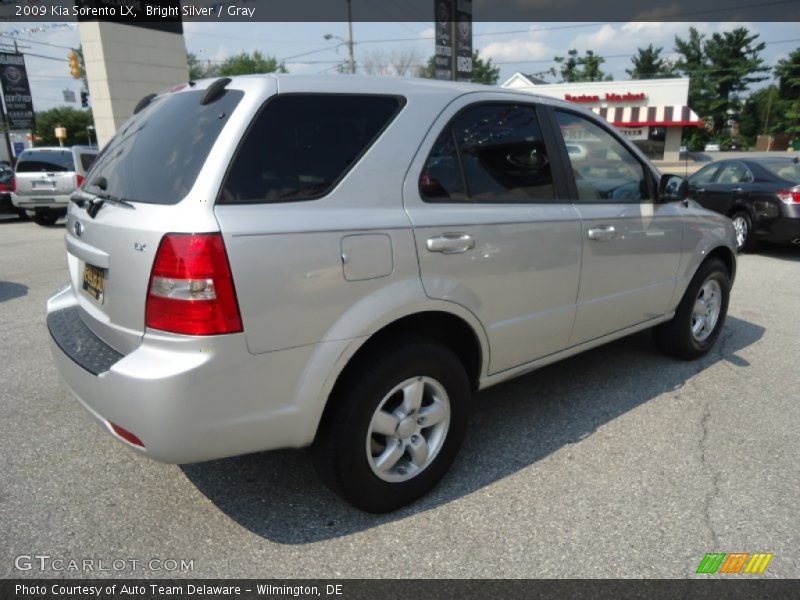 Bright Silver / Gray 2009 Kia Sorento LX