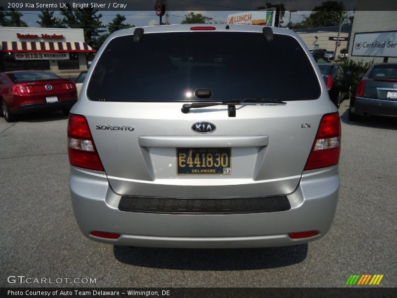 Bright Silver / Gray 2009 Kia Sorento LX