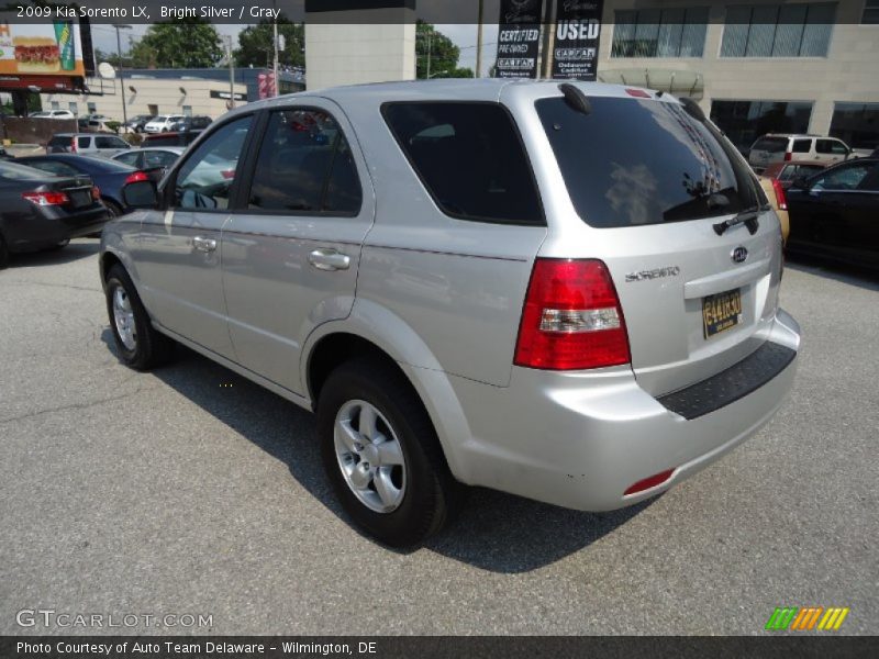 Bright Silver / Gray 2009 Kia Sorento LX