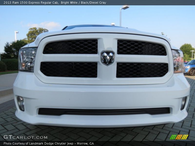 Bright White / Black/Diesel Gray 2013 Ram 1500 Express Regular Cab
