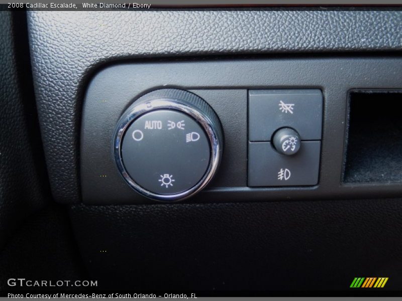 White Diamond / Ebony 2008 Cadillac Escalade