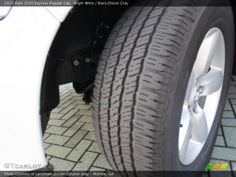 Bright White / Black/Diesel Gray 2013 Ram 1500 Express Regular Cab