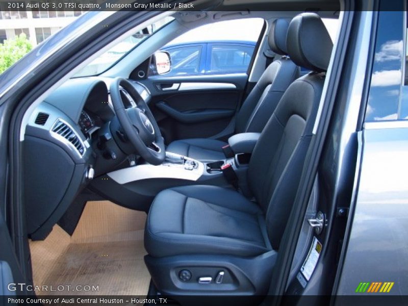 Front Seat of 2014 Q5 3.0 TFSI quattro