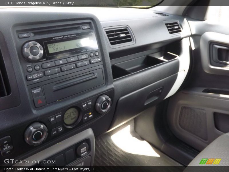 White / Gray 2010 Honda Ridgeline RTS