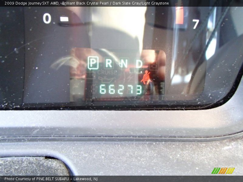 Brilliant Black Crystal Pearl / Dark Slate Gray/Light Graystone 2009 Dodge Journey SXT AWD