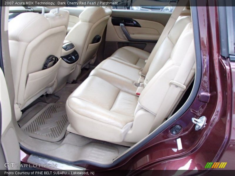 Rear Seat of 2007 MDX Technology
