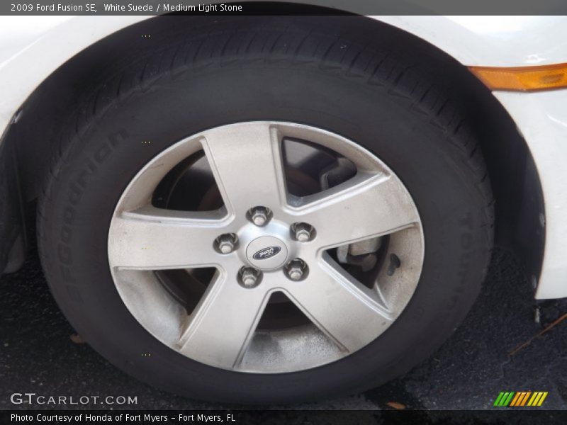 White Suede / Medium Light Stone 2009 Ford Fusion SE