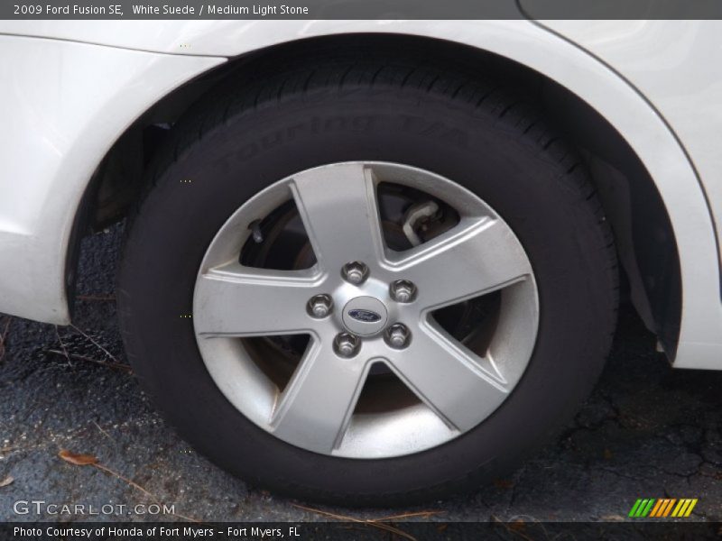 White Suede / Medium Light Stone 2009 Ford Fusion SE