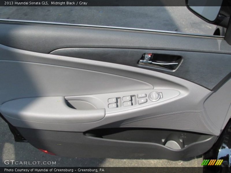 Midnight Black / Gray 2013 Hyundai Sonata GLS