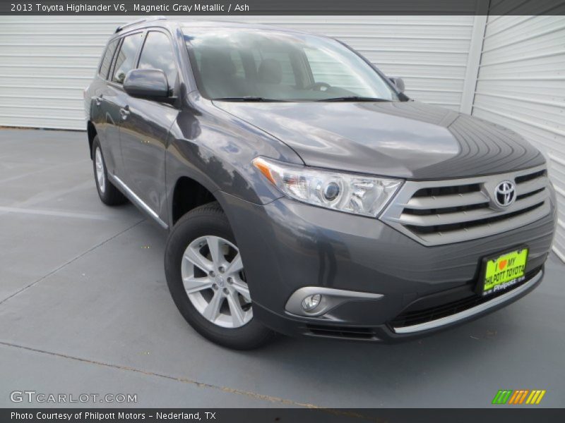 Magnetic Gray Metallic / Ash 2013 Toyota Highlander V6