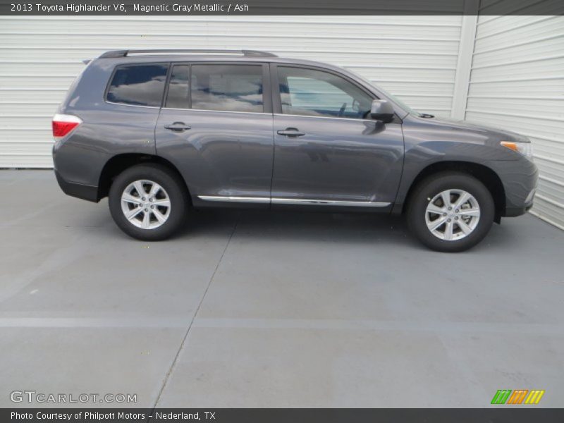 Magnetic Gray Metallic / Ash 2013 Toyota Highlander V6