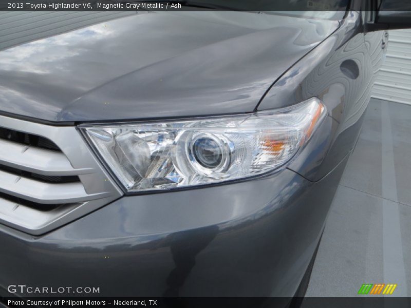 Magnetic Gray Metallic / Ash 2013 Toyota Highlander V6