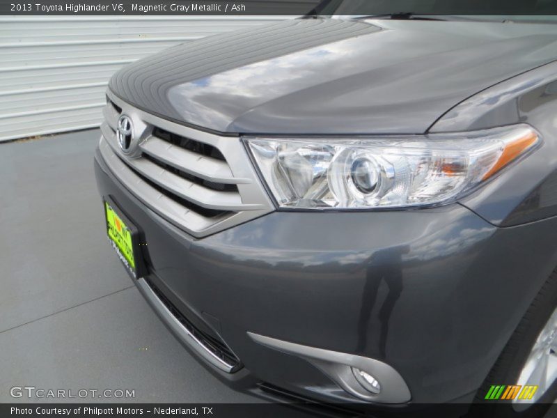 Magnetic Gray Metallic / Ash 2013 Toyota Highlander V6