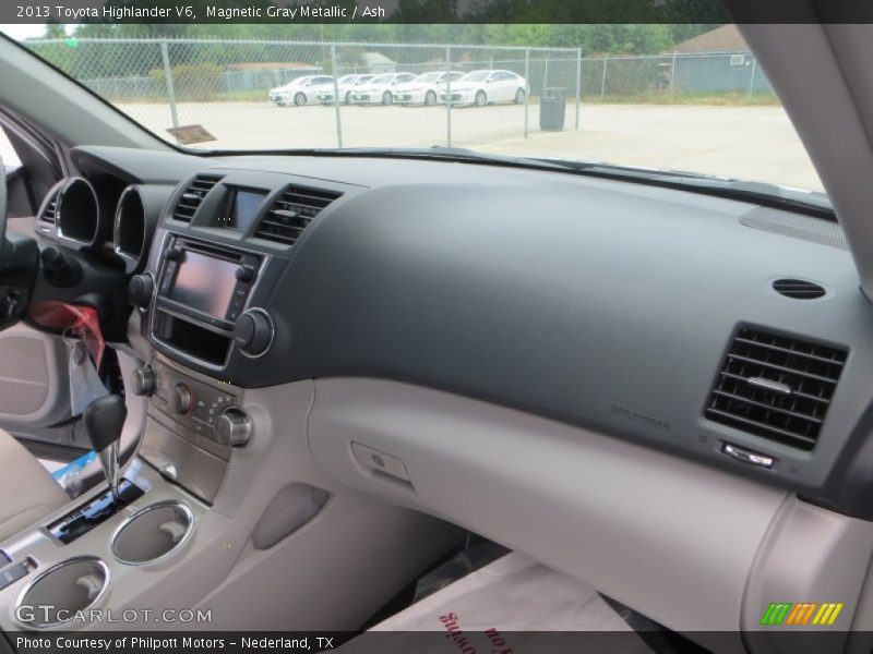 Magnetic Gray Metallic / Ash 2013 Toyota Highlander V6