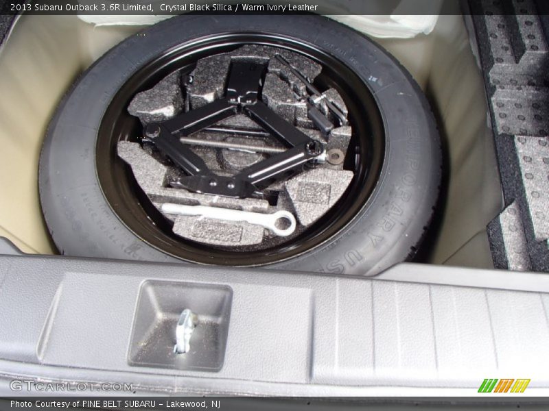 Crystal Black Silica / Warm Ivory Leather 2013 Subaru Outback 3.6R Limited