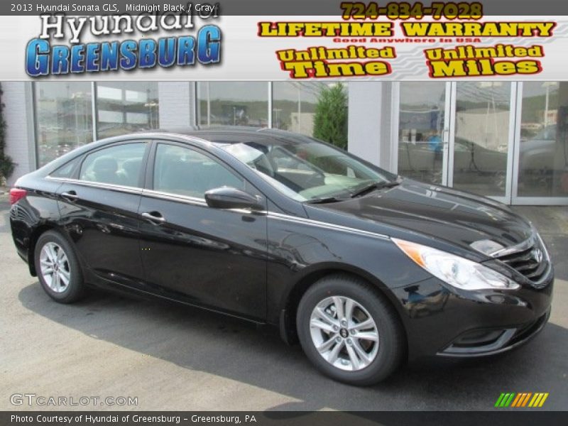 Midnight Black / Gray 2013 Hyundai Sonata GLS