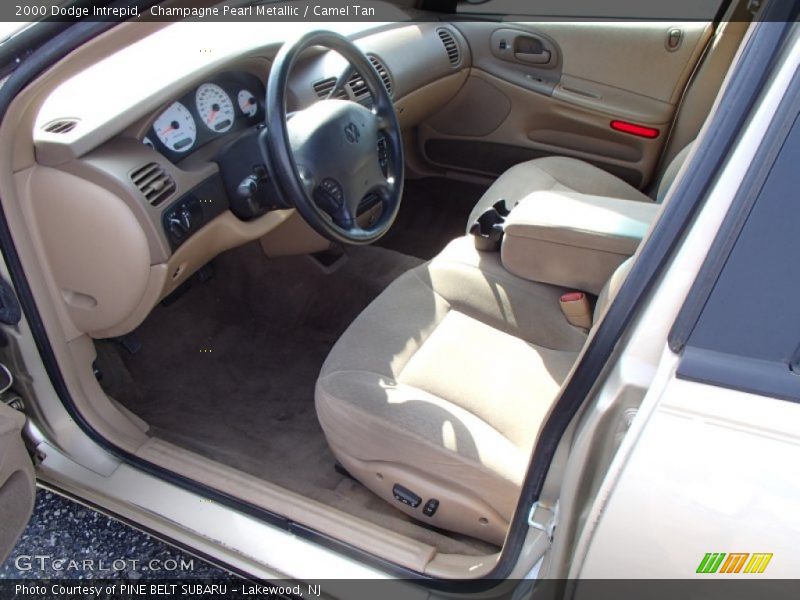 Champagne Pearl Metallic / Camel Tan 2000 Dodge Intrepid