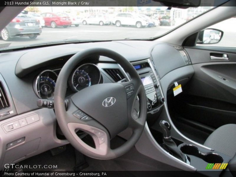 Midnight Black / Gray 2013 Hyundai Sonata GLS