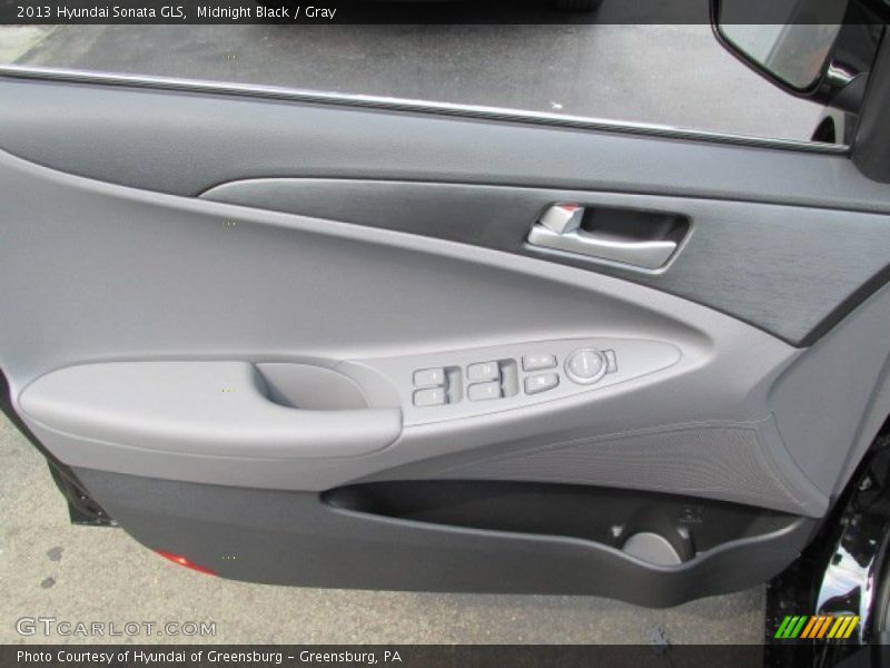 Midnight Black / Gray 2013 Hyundai Sonata GLS