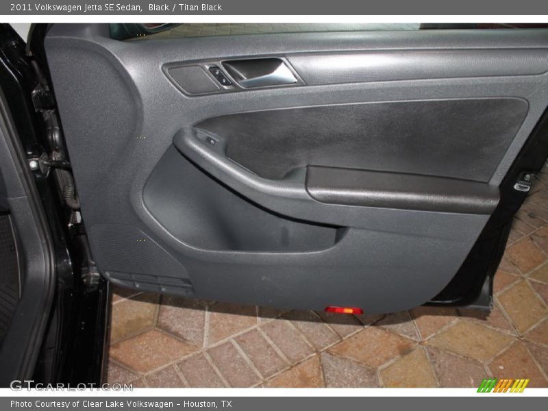 Black / Titan Black 2011 Volkswagen Jetta SE Sedan