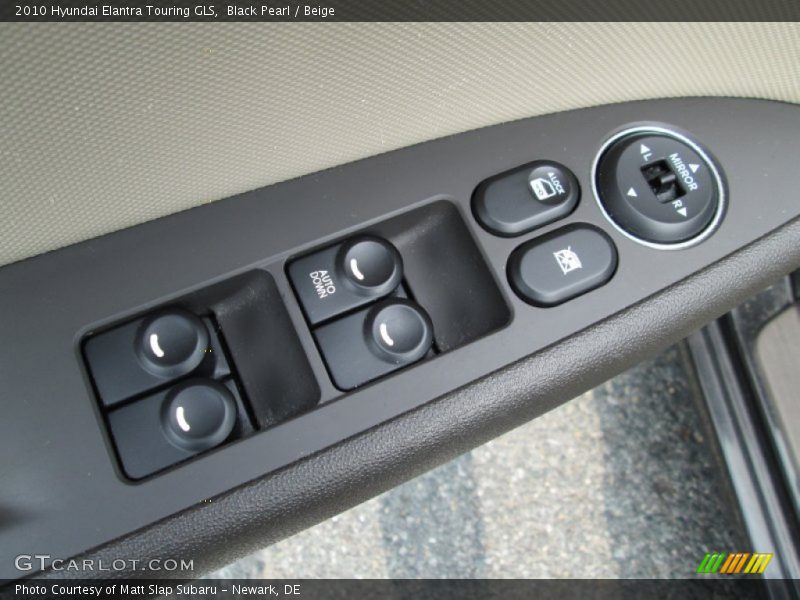 Black Pearl / Beige 2010 Hyundai Elantra Touring GLS