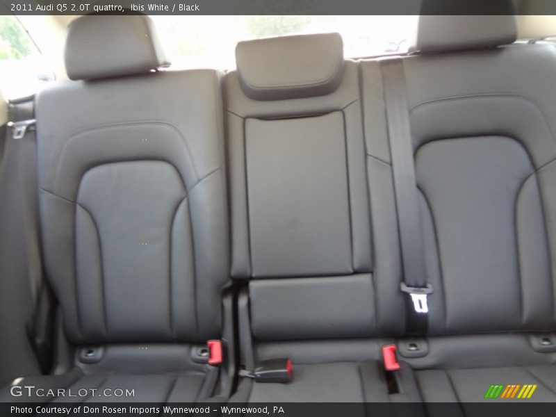 Ibis White / Black 2011 Audi Q5 2.0T quattro