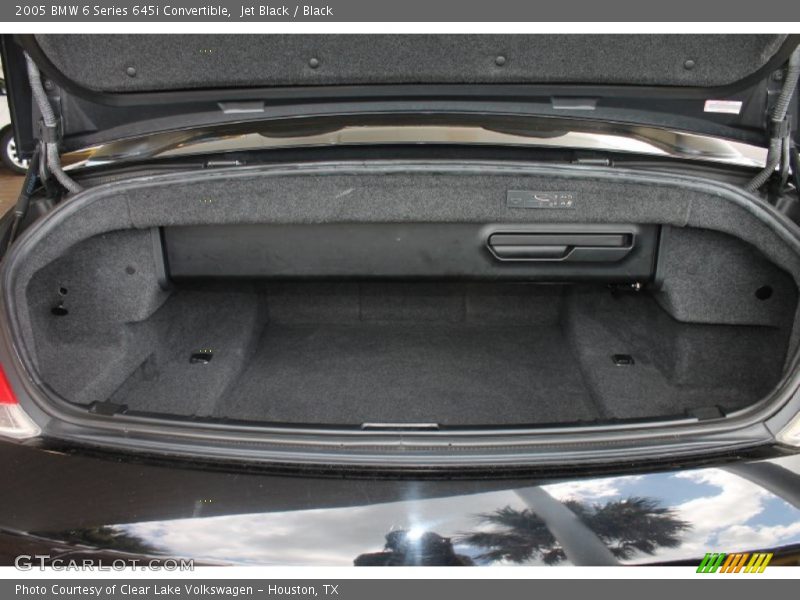  2005 6 Series 645i Convertible Trunk