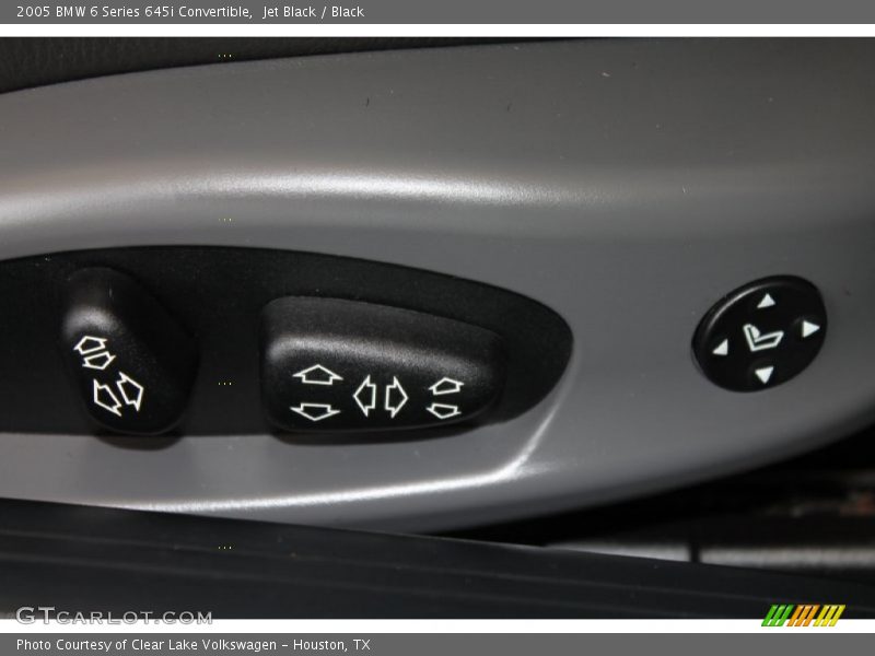 Controls of 2005 6 Series 645i Convertible