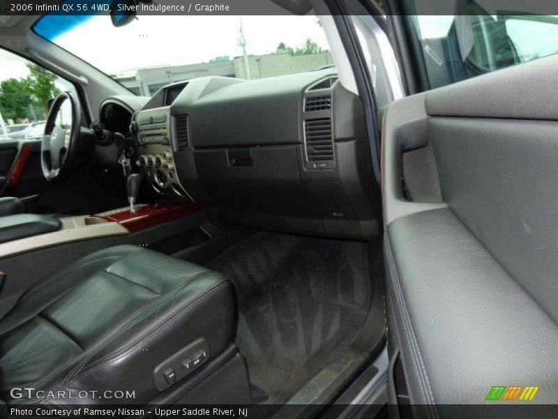 Silver Indulgence / Graphite 2006 Infiniti QX 56 4WD