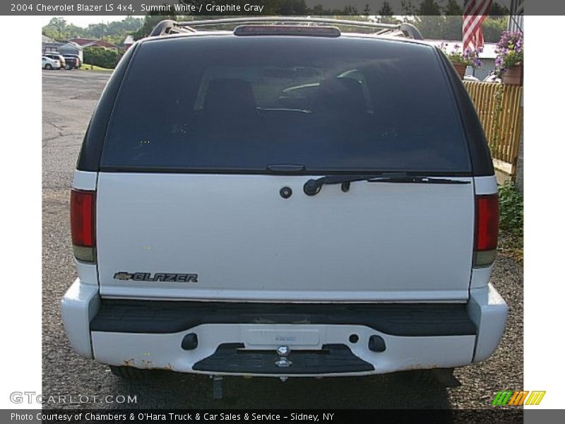 Summit White / Graphite Gray 2004 Chevrolet Blazer LS 4x4
