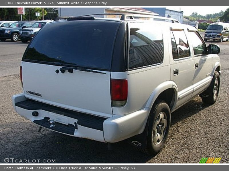 Summit White / Graphite Gray 2004 Chevrolet Blazer LS 4x4