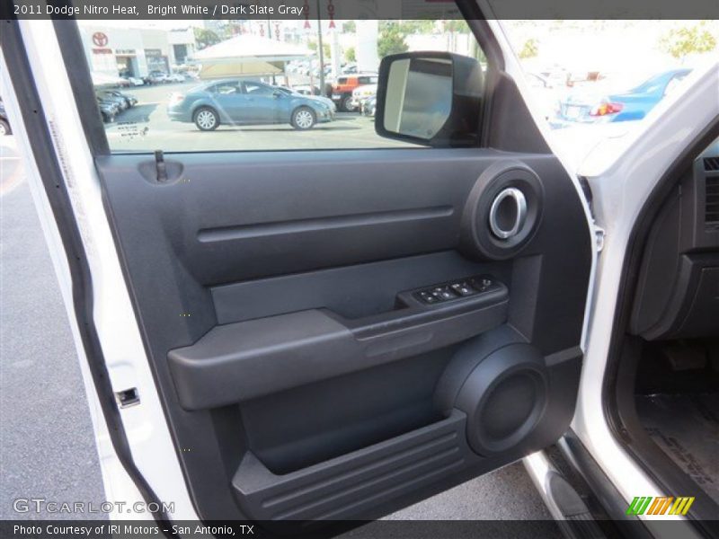 Bright White / Dark Slate Gray 2011 Dodge Nitro Heat