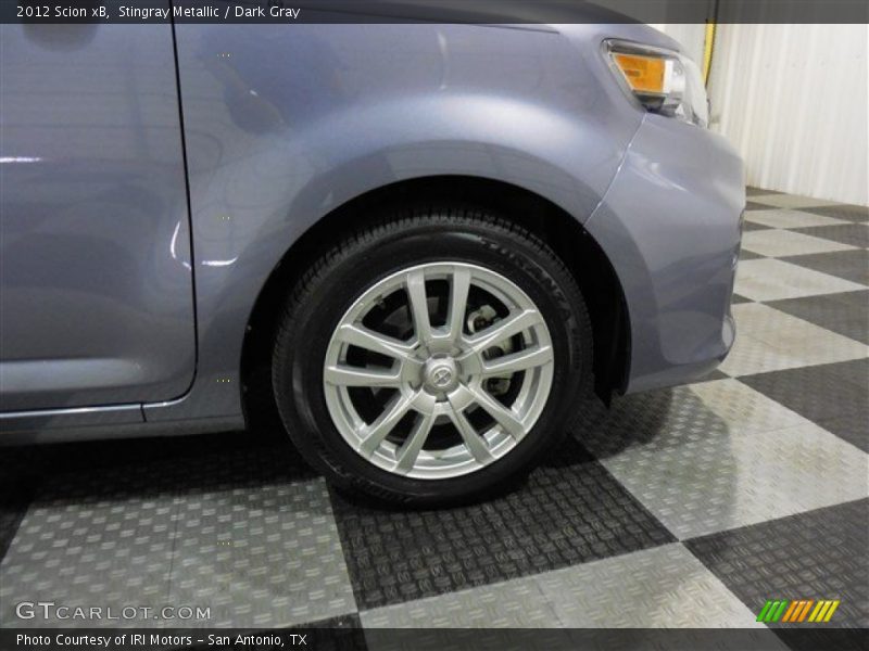 Stingray Metallic / Dark Gray 2012 Scion xB