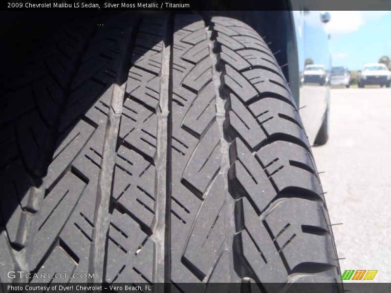Silver Moss Metallic / Titanium 2009 Chevrolet Malibu LS Sedan