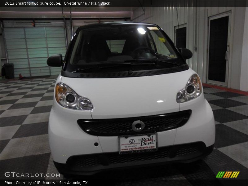 Crystal White / Plain Black 2013 Smart fortwo pure coupe