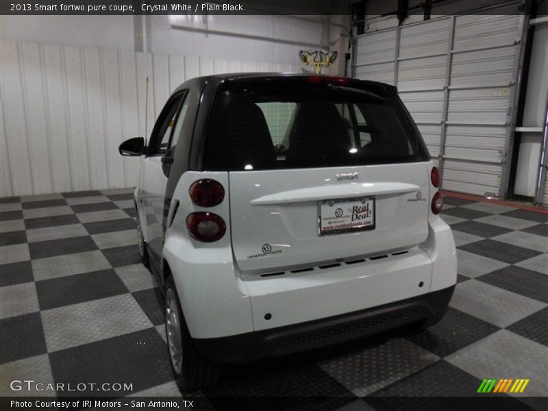 Crystal White / Plain Black 2013 Smart fortwo pure coupe