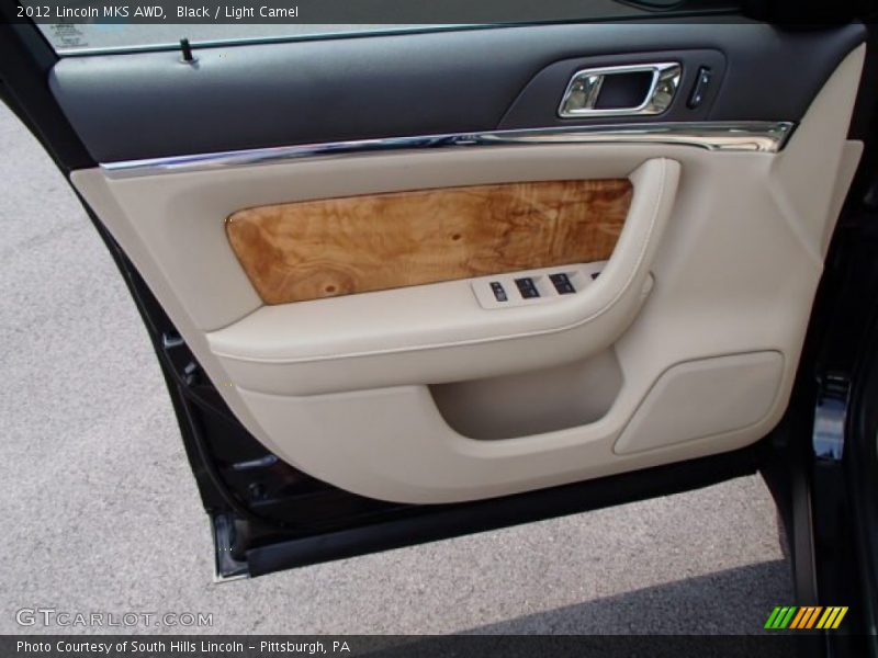 Door Panel of 2012 MKS AWD